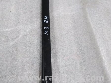 ФОТО Направляющая стекла передняя правая для Subaru Legacy IV BL/BP (03-09) Київ