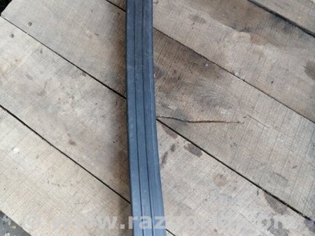 ФОТО Накладка на порог в салоне передняя правая для Subaru Legacy IV BL/BP (03-09) Київ