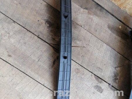 ФОТО Накладка на порог в салоне передняя правая для Subaru Legacy IV BL/BP (03-09) Київ