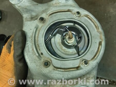 ФОТО Опорный кронштейн для Porsche Macan I 95B +FL (13-18) Київ