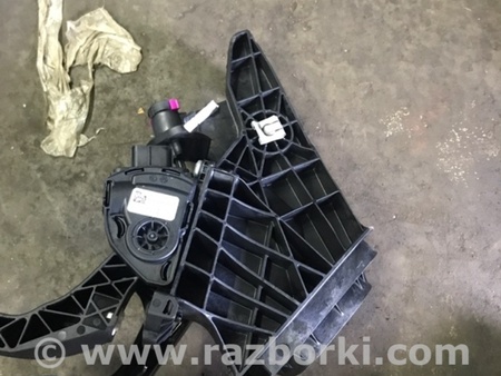 ФОТО Кронштейн кузова для Porsche Macan I 95B +FL (13-18) Київ