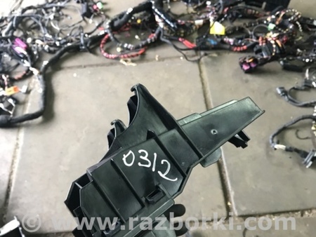 ФОТО Кронштейн кузова для Porsche Macan I 95B +FL (13-18) Київ