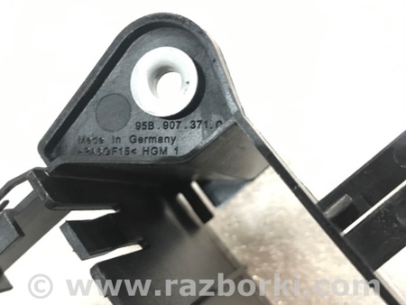 ФОТО Кронштейн для Porsche Macan I 95B +FL (13-18) Київ