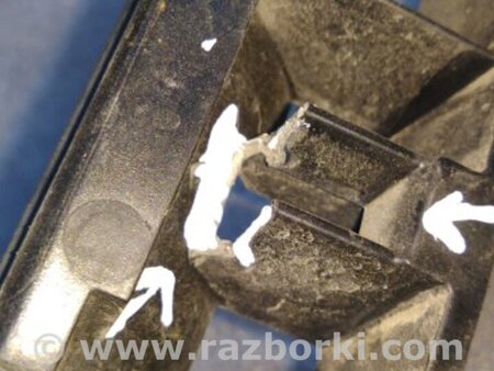 ФОТО Кронштейн порога для Porsche Macan I 95B +FL (13-18) Київ