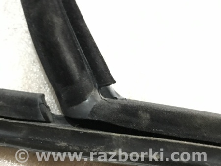 ФОТО Направляющая стекла двери для Porsche Macan I 95B +FL (13-18) Київ