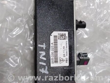 ФОТО Усилитель антенны для Porsche Macan I 95B +FL (13-18) Київ