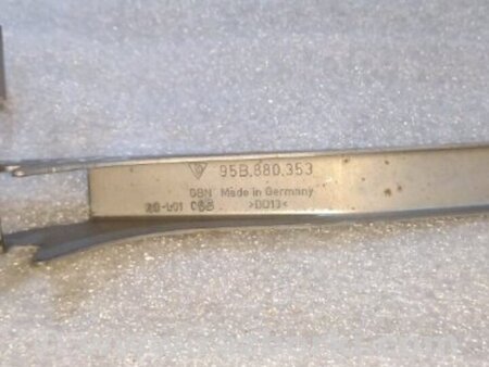 ФОТО Кронштейн для Porsche Macan I 95B +FL (13-18) Київ