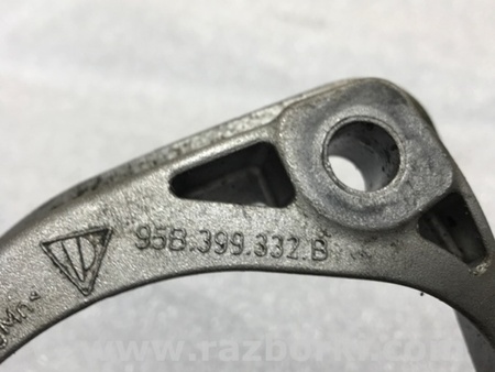 ФОТО Кронштейн для Porsche Macan I 95B +FL (13-18) Київ