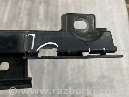 ФОТО Кронштейн для Porsche Macan I 95B +FL (13-18) Київ