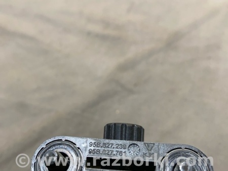 ФОТО Упор багажника для Porsche Macan I 95B +FL (13-18) Київ