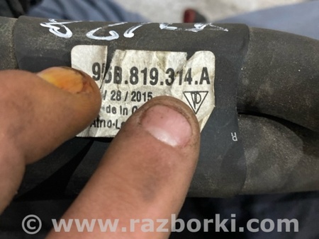 ФОТО Патрубок системы охлаждения для Porsche Macan I 95B +FL (13-18) Київ