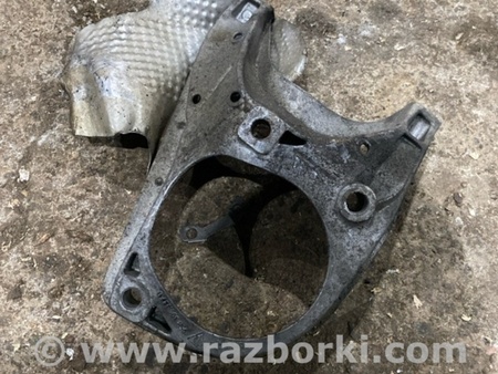 ФОТО Кронштейн для Porsche Macan I 95B +FL (13-18) Київ