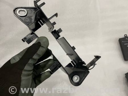 ФОТО Кронштейн для Porsche Macan I 95B +FL (13-18) Київ