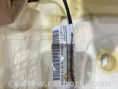 ФОТО Обшивка сиденья для Porsche Macan I 95B +FL (13-18) Київ