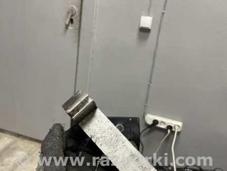 ФОТО Кронштейн для Porsche Macan I 95B +FL (13-18) Київ