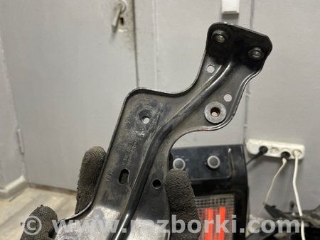 ФОТО Кронштейн для Porsche Macan I 95B +FL (13-18) Київ