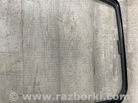 ФОТО Уплотнитель кузова для Porsche Macan I 95B +FL (13-18) Київ