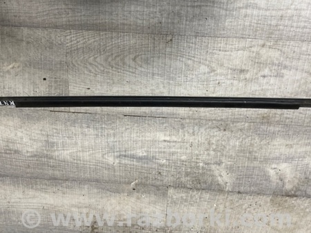 ФОТО Уплотнитель кузова для Porsche Macan I 95B +FL (13-18) Київ