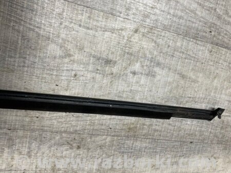 ФОТО Уплотнитель кузова для Porsche Macan I 95B +FL (13-18) Київ