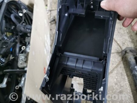 ФОТО Консоль между сидений для Renault Megane 3 (08-16) Київ