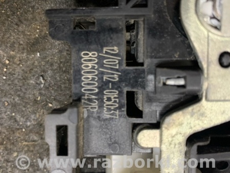 ФОТО Кронштейн ручки дверной задний правый для Renault Megane 3 (08-16) Київ