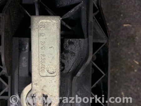 ФОТО Кронштейн ручки дверной задний правый для Renault Megane 3 (08-16) Київ