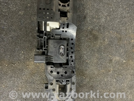 ФОТО Кронштейн ручки дверной передний правый для Renault Megane 3 (08-16) Київ