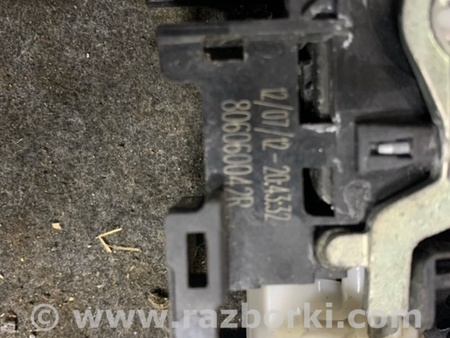 ФОТО Кронштейн ручки дверной передний правый для Renault Megane 3 (08-16) Київ