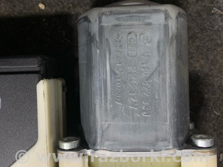 ФОТО Мотор стеклоподъемника задний левый для Renault Megane 3 (08-16) Київ