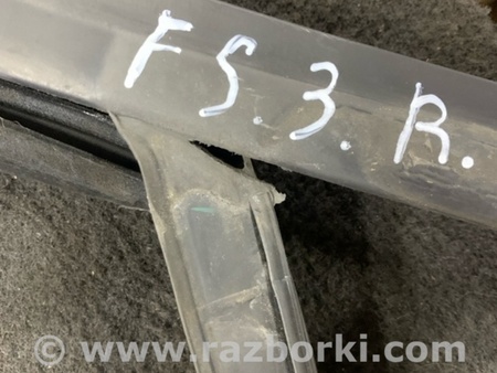 ФОТО Уплотнительная резинка передняя правая для Renault Megane 3 (08-16) Київ