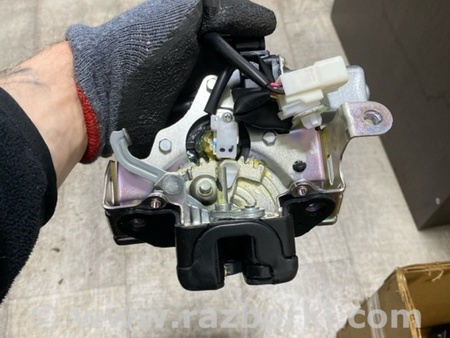 ФОТО Замок двери багажника для Subaru Outback VI BT (2019-) Київ