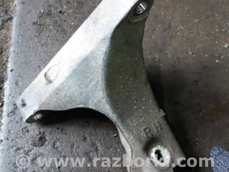 ФОТО Кронштейн правый для Subaru Outback IV BM/BR (09-14) Київ