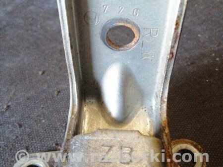 ФОТО Петля двери задняя правая для Subaru Outback III BP/BL (03-09) Київ