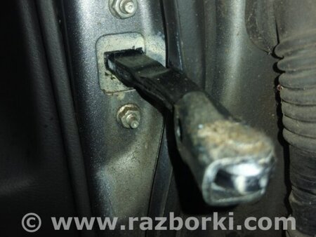ФОТО Ограничитель двери передний левый для Subaru Outback III BP/BL (03-09) Київ