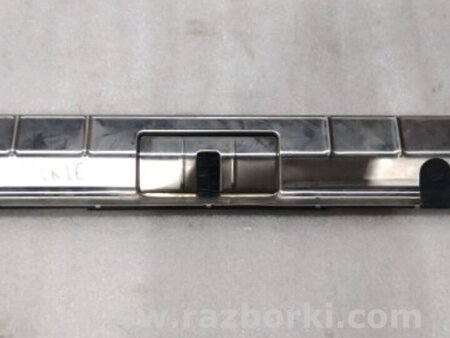 ФОТО Накладка на порог багажника для Porsche Panamera I 970 (09-16) Київ