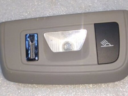 ФОТО Плафон подсветки салона для Porsche Panamera I 970 (09-16) Київ