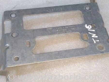 ФОТО Кронштейн для Porsche Panamera I 970 (09-16) Київ