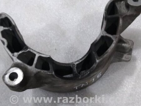 ФОТО Кронштейн для Porsche Panamera I 970 (09-16) Київ