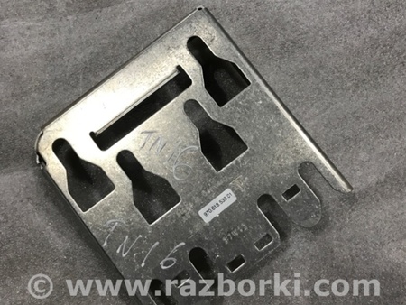 ФОТО Кронштейн для Porsche Panamera I 970 (09-16) Київ