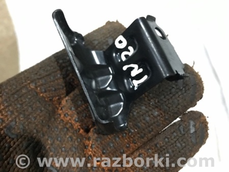 ФОТО Кронштейн для Porsche Panamera I 970 (09-16) Київ