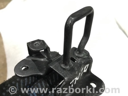 ФОТО Крюк замка капота для Porsche Panamera I 970 (09-16) Київ