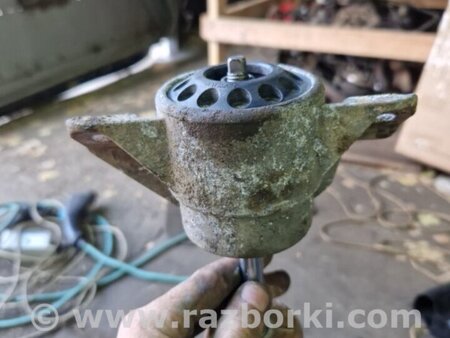 ФОТО Опора стойки задняя для Audi (Ауди) Q5 I 8R (08-17) Київ