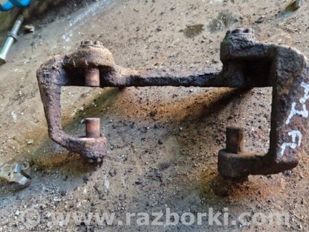 ФОТО Скоба суппорта передняя левая для Audi (Ауди) Q5 I 8R (08-17) Київ