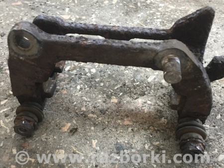 ФОТО Скоба суппорта задняя правая для Audi (Ауди) Q5 I 8R (08-17) Київ