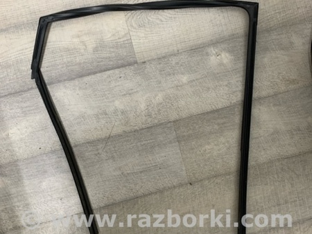 ФОТО Уплотнительная резинка задняя левая для Nissan Qashqai/Roque Sport J11 (13-21) Київ