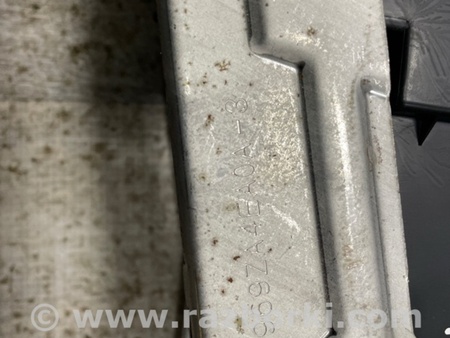 ФОТО Кронштейн подлокотника для Nissan Qashqai/Roque Sport J11 (13-21) Київ