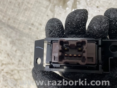 ФОТО Кнопка подогрева сидений правая для Nissan Qashqai/Roque Sport J11 (13-21) Київ