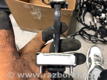 ФОТО Ограничитель двери для Infiniti QX50 II II P71A (17-25) Київ