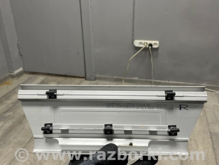 ФОТО Накладка на порог салона для Land Rover Range Rover IV L405 (12-21) Київ