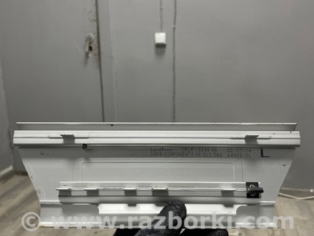 ФОТО Накладка на порог салона для Land Rover Range Rover IV L405 (12-21) Київ